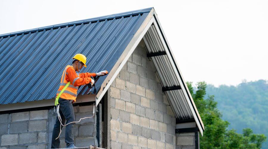 Expert new roof installation services in Randolph, WI